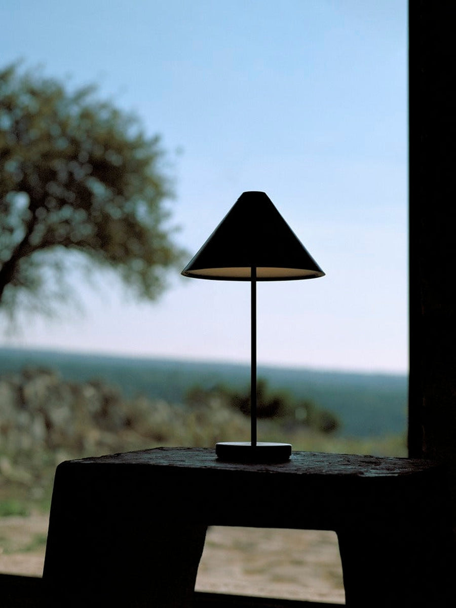 Brolly bærbar bordlampe - Svart