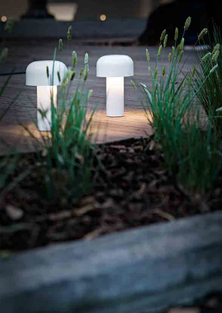 Flos Bellhop oppladbar bordlampe – Utstillingsmodell
