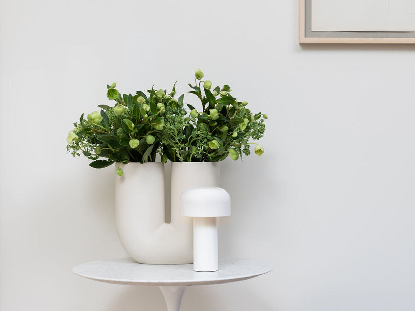 Flos Bellhop oppladbar bordlampe – Utstillingsmodell