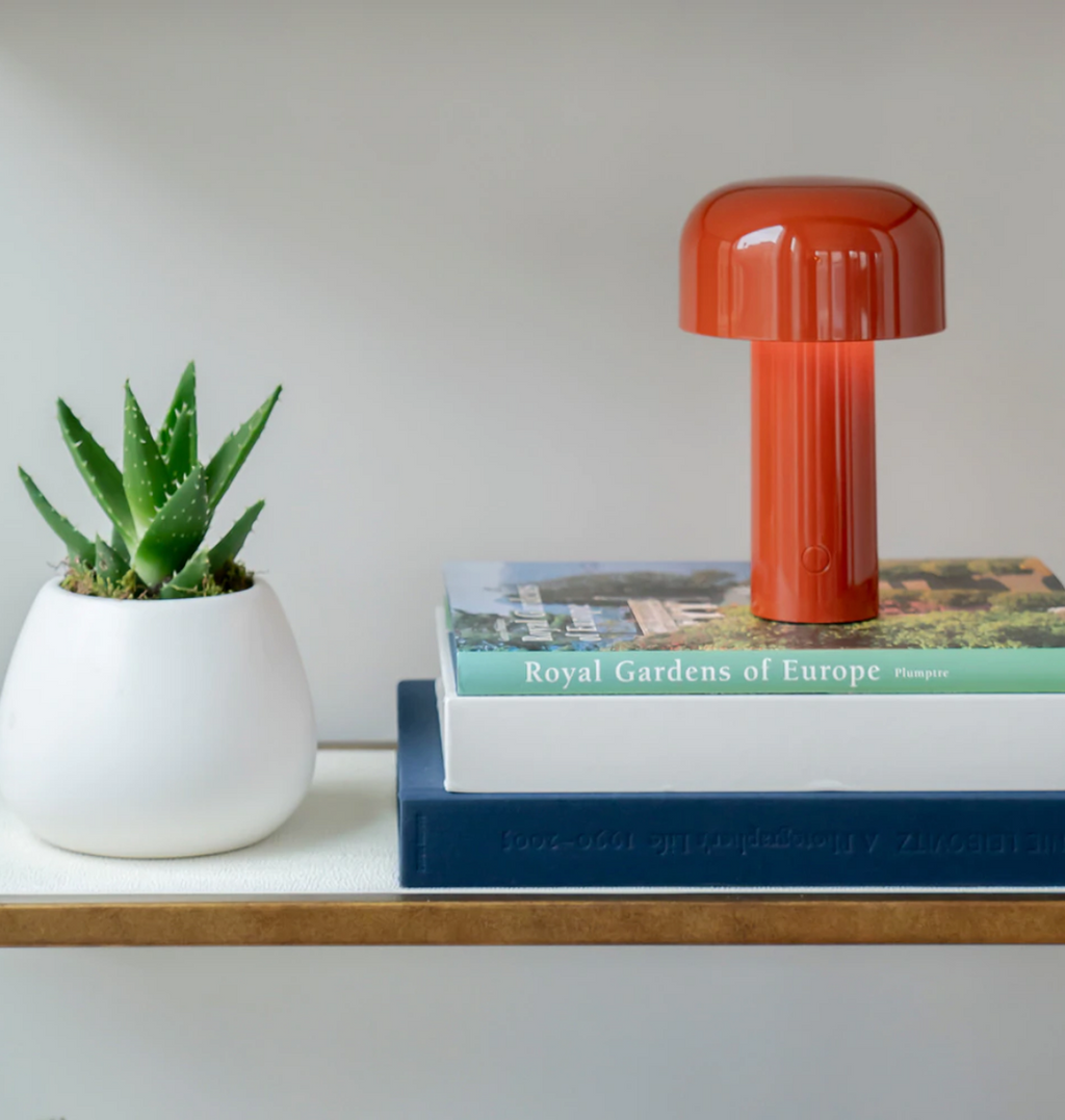 Flos Bellhop oppladbar bordlampe – Utstillingsmodell