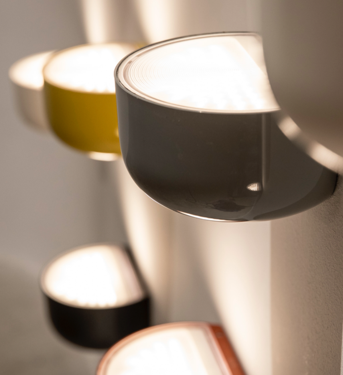 Flos Bellhop vegglampe