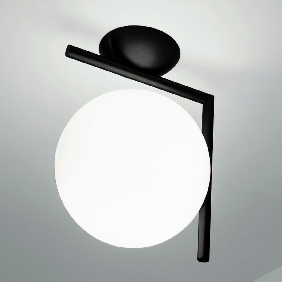 Flos IC Lights C/W1 - vegg / taklampe