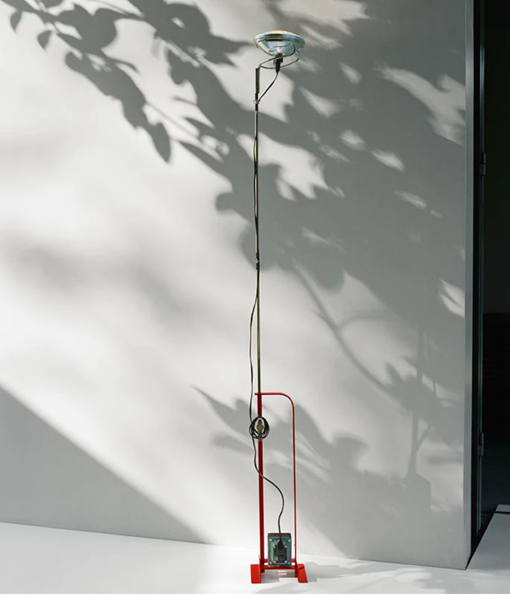 Flos Toio LED gulvlampe – Utstillingsmodell