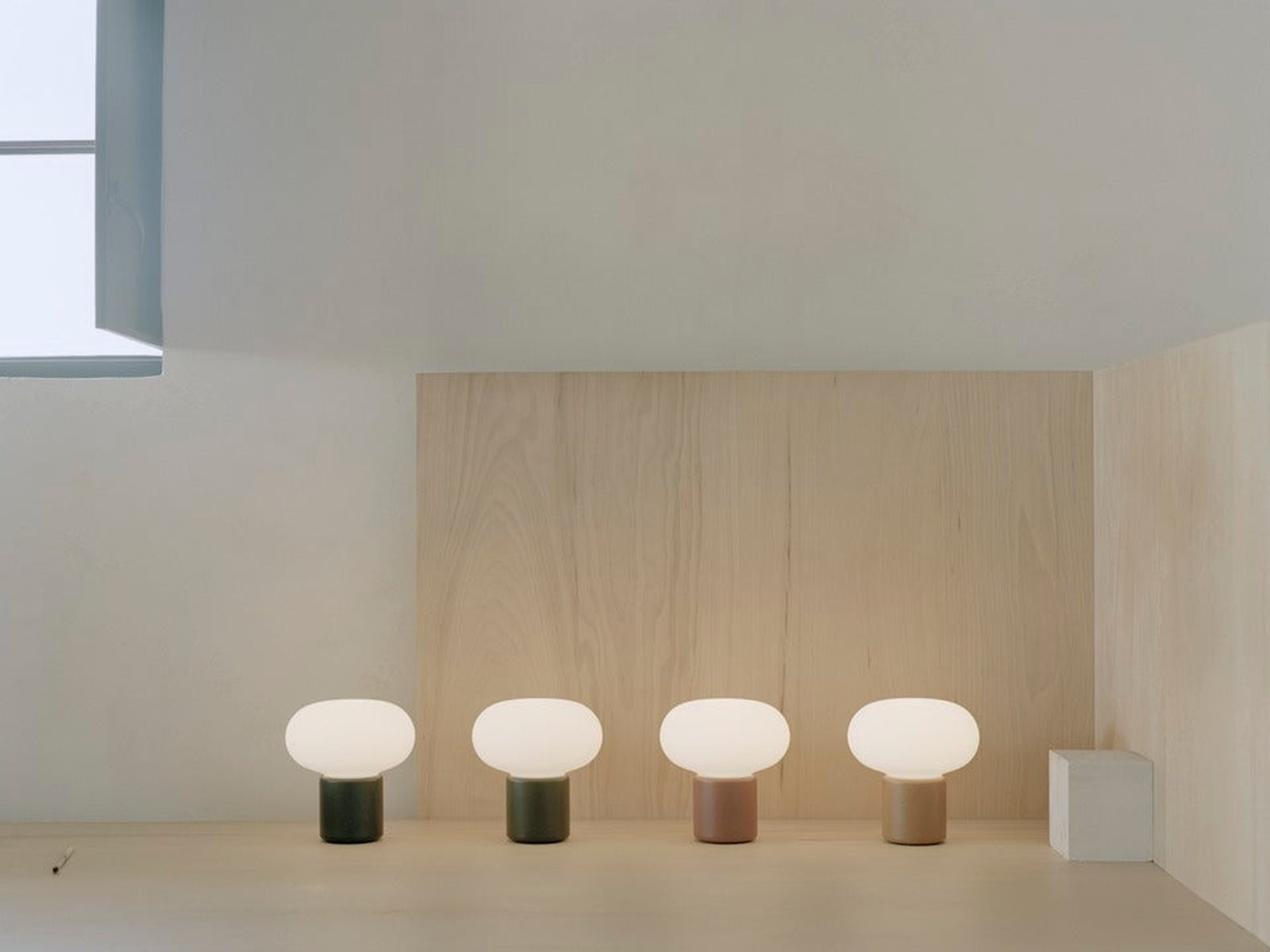 Karl-Johan bærbar bordlampe - Grønn