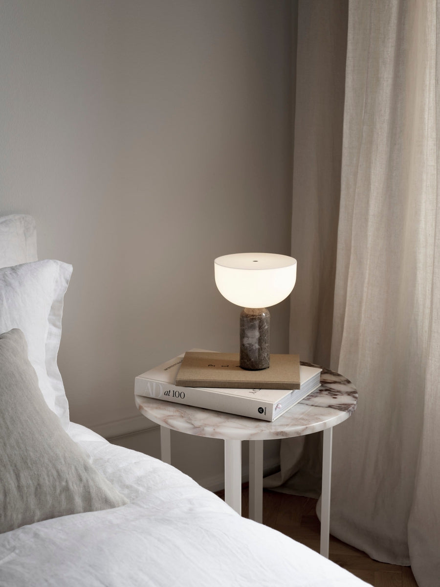 Kizu Portable bordlampe - Grå marmor