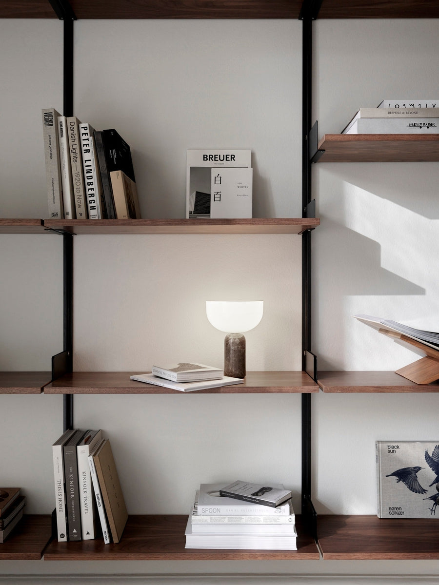 Kizu Portable bordlampe - Grå marmor