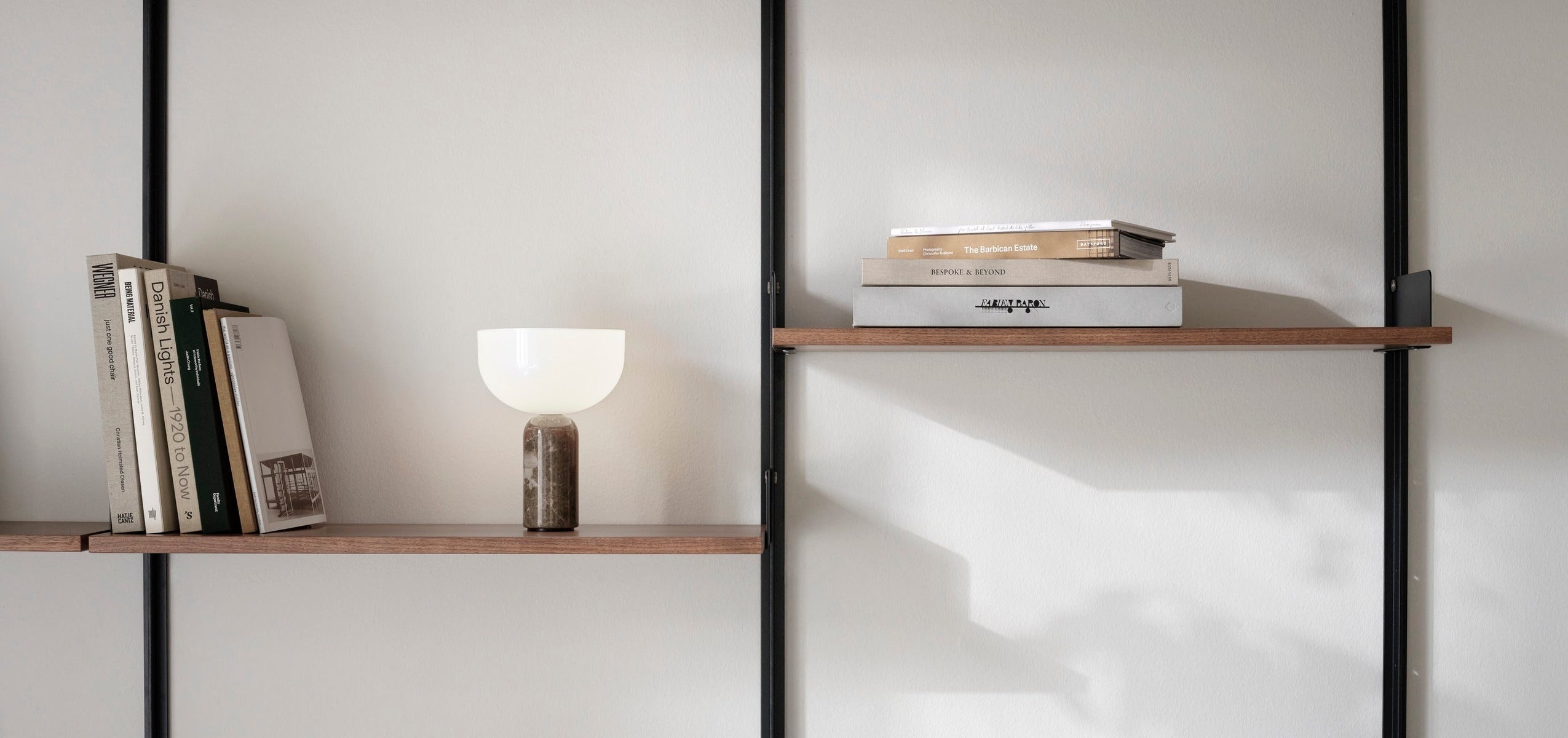 Kizu Portable bordlampe - Grå marmor