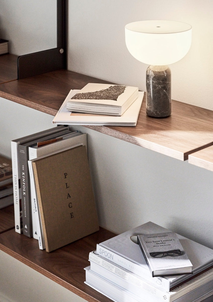 Kizu Portable bordlampe - Grå marmor