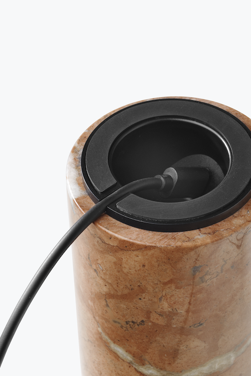 Kizu Portable bordlampe - Rustfarget Marmor