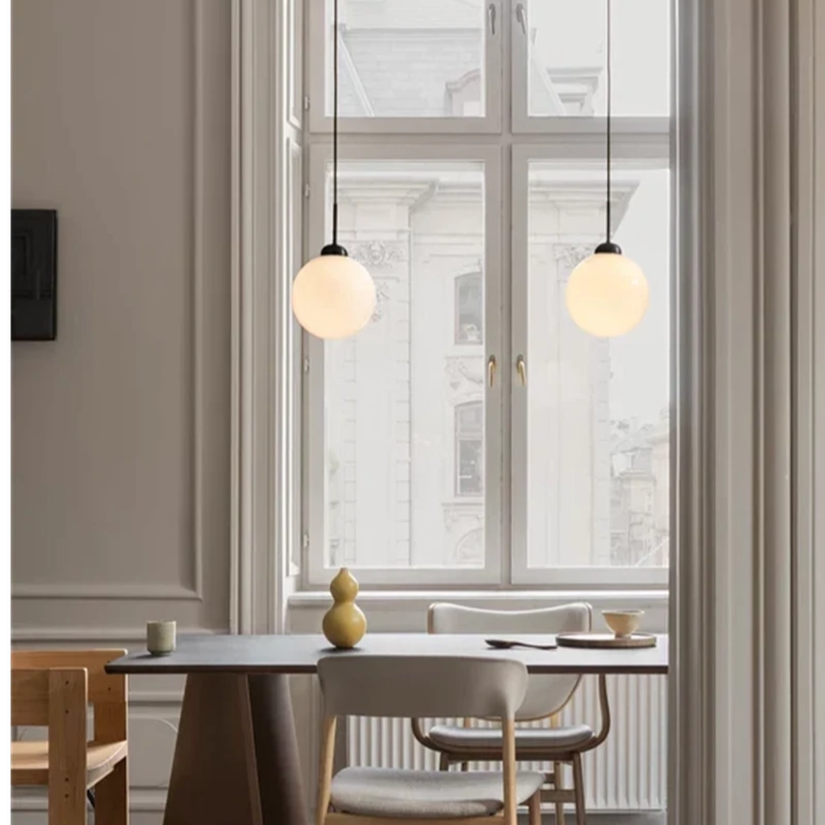 Nuura Apiales 1 taklampe - Satin svart/ opal