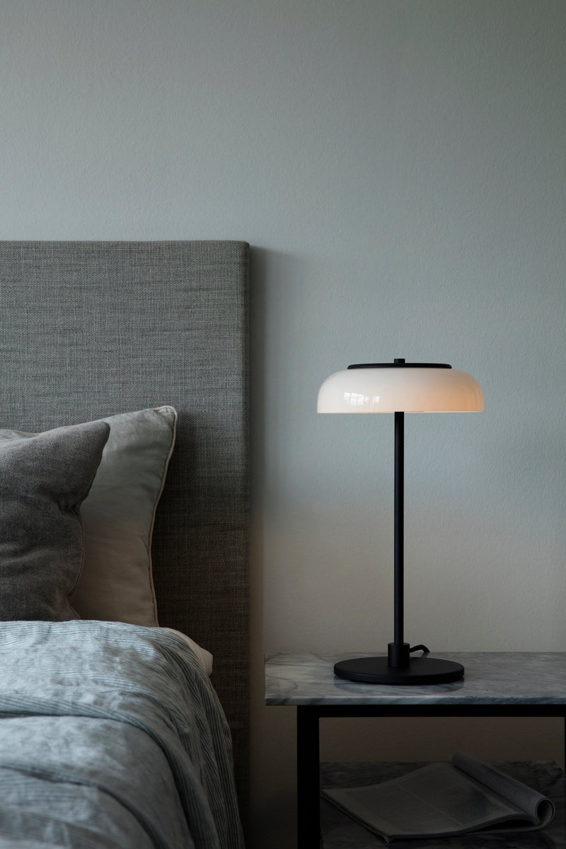 Nuura Blossi bordlampe - svart