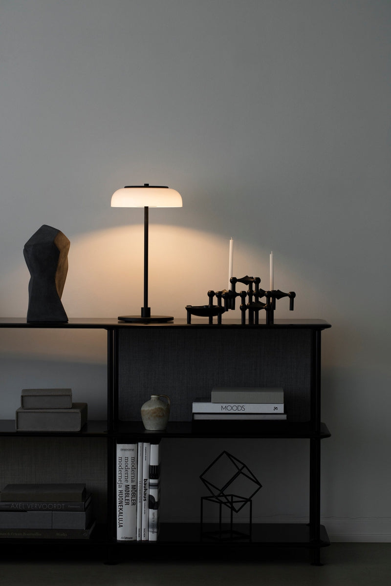 Nuura Blossi bordlampe - svart