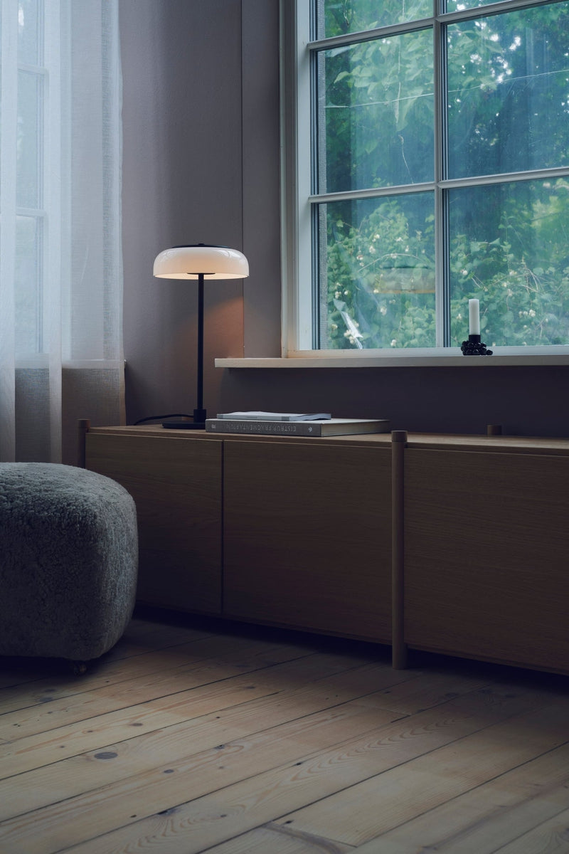 Nuura Blossi bordlampe - svart