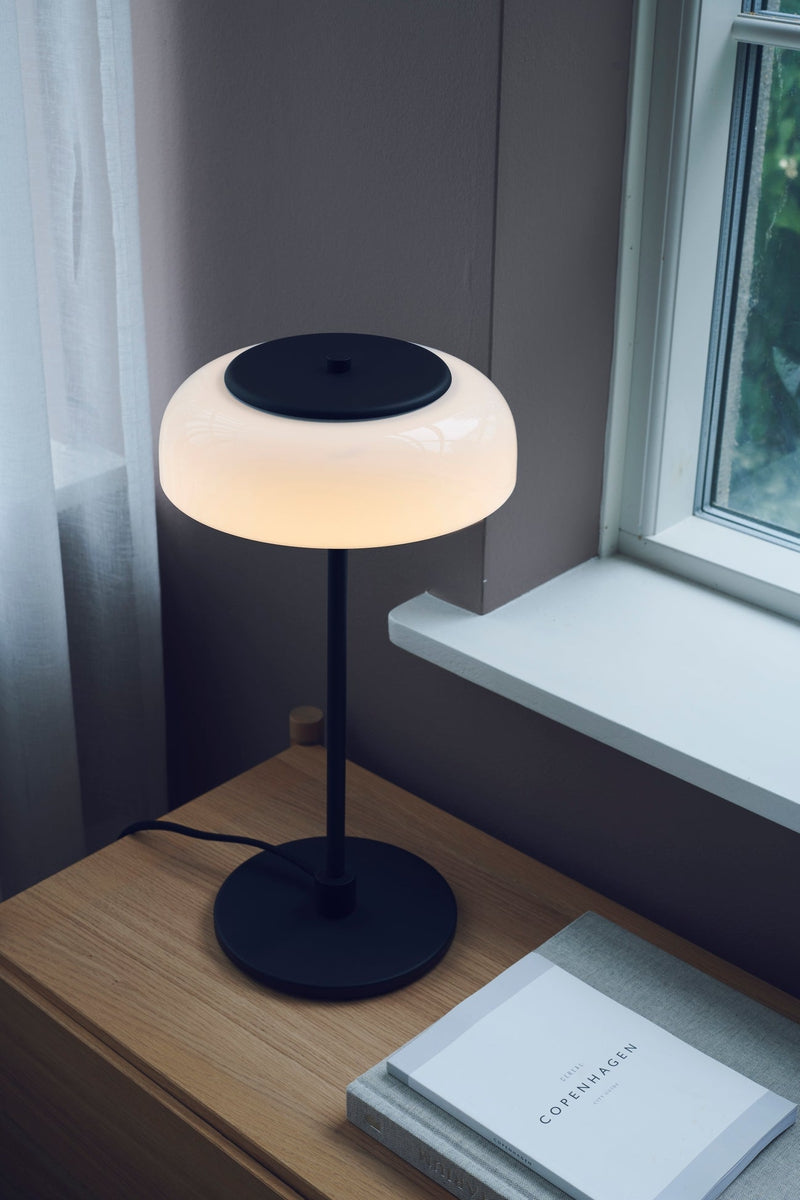 Nuura Blossi bordlampe - svart