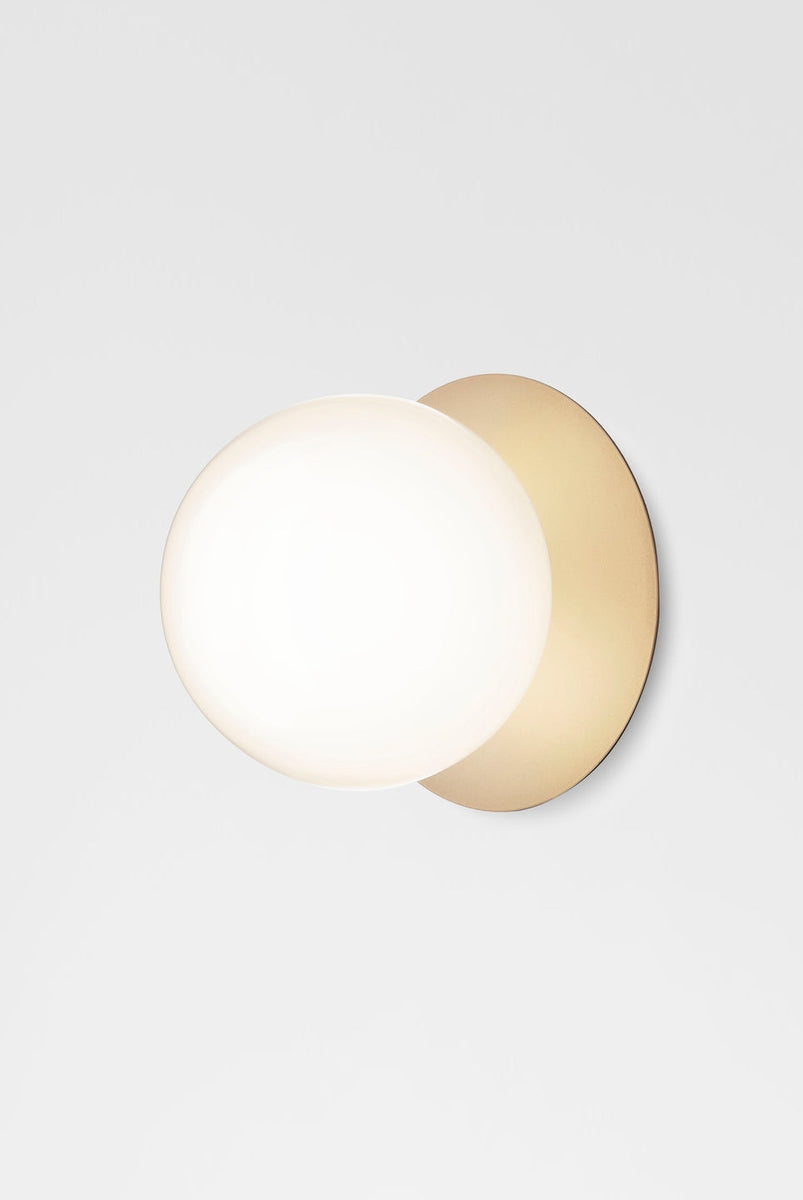Nuura Liila 1 vegglampe/taklampe - small - nordic gold / opal