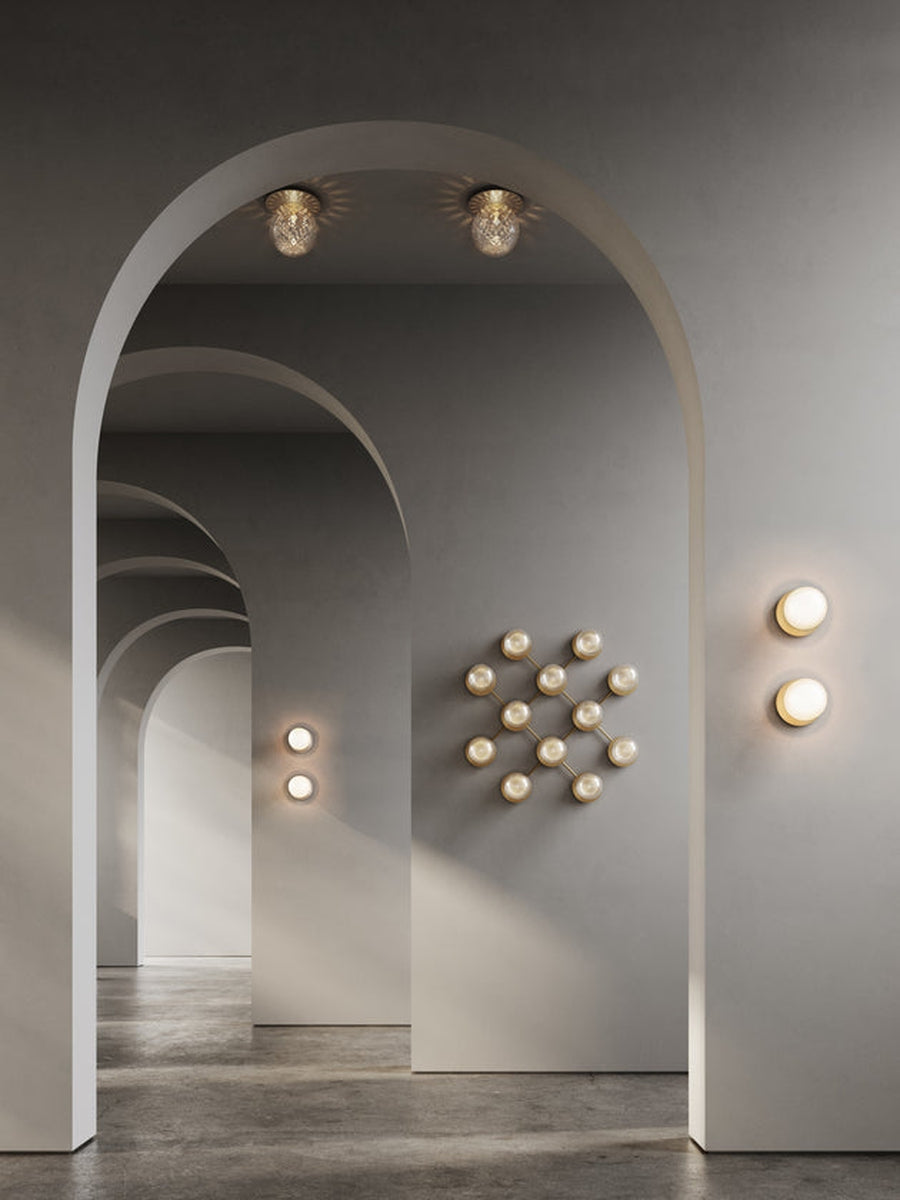 Nuura Liila 1 vegglampe/taklampe - small - nordic gold / opal