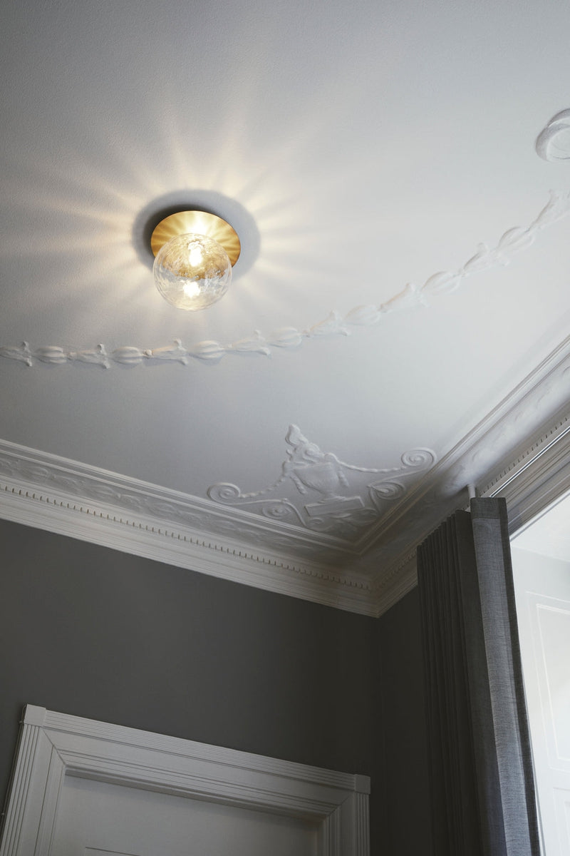 Nuura Liila 1 vegglampe/taklampe - large - nordic gold / optikk