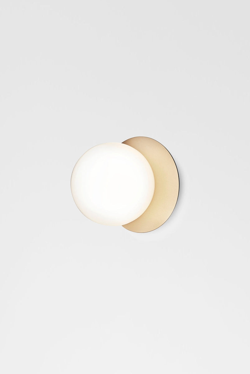 Nuura Liila 1 vegglampe/taklampe - medium - nordic gold / opal