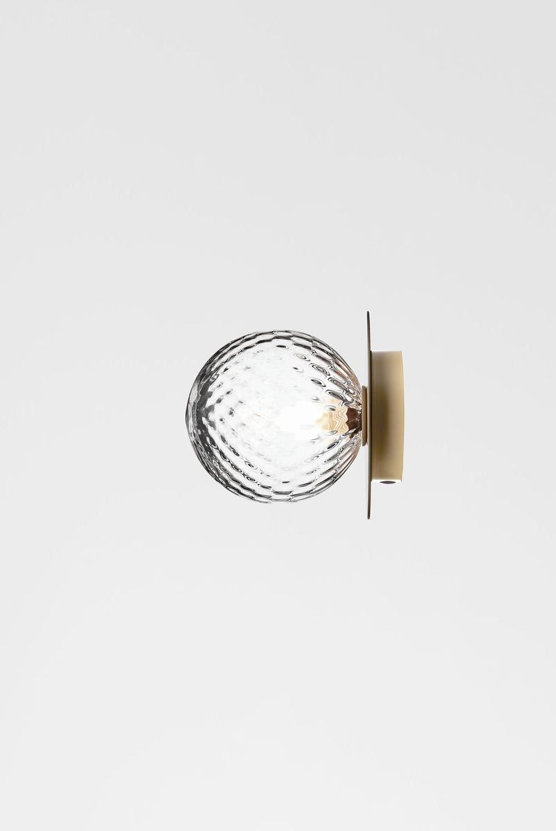 Nuura Liila 1 vegglampe/taklampe - medium - nordic gold / optikk