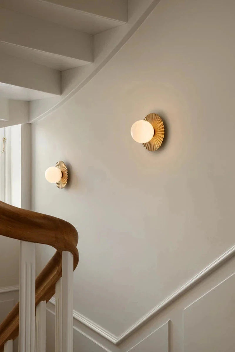 Nuura Liila Muuse vegglampe/taklampe - small - nordic gold / opal