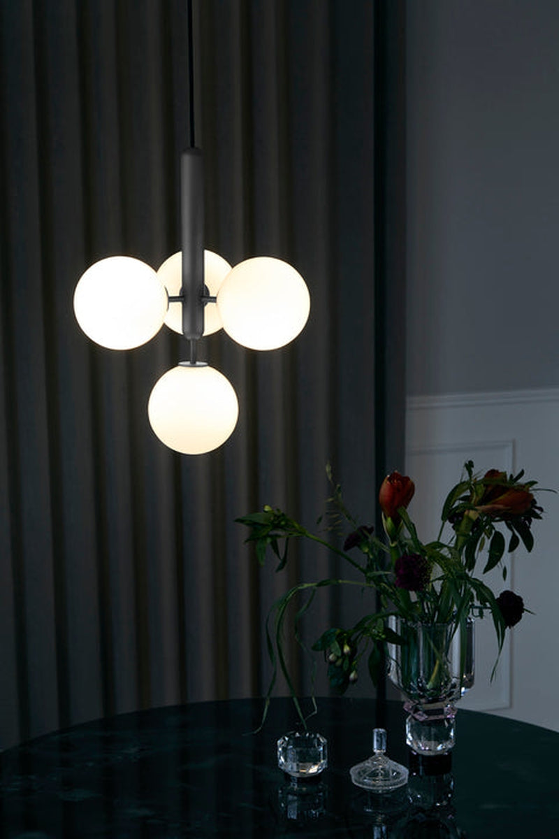 Nuura Miira 4 svart/optikk