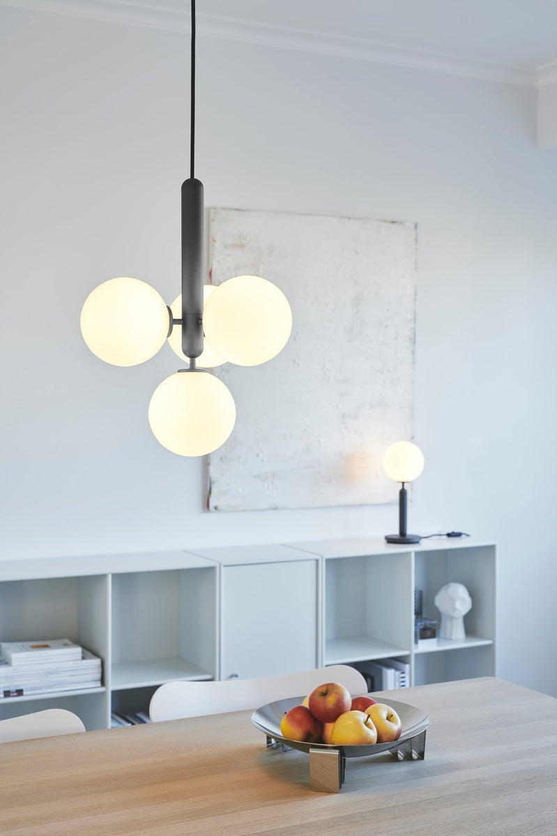 Nuura Miira 4 svart/optikk