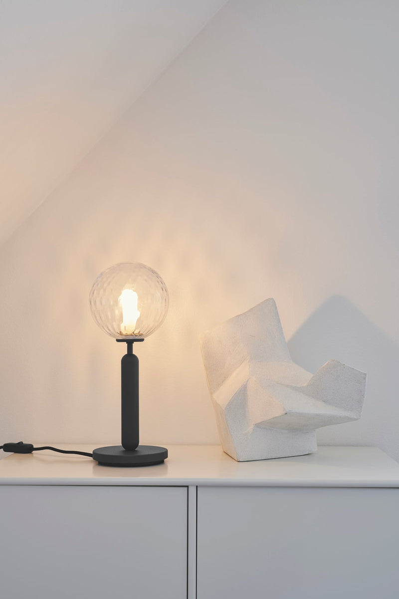 Nuura Miira bordlampe svart / optikk