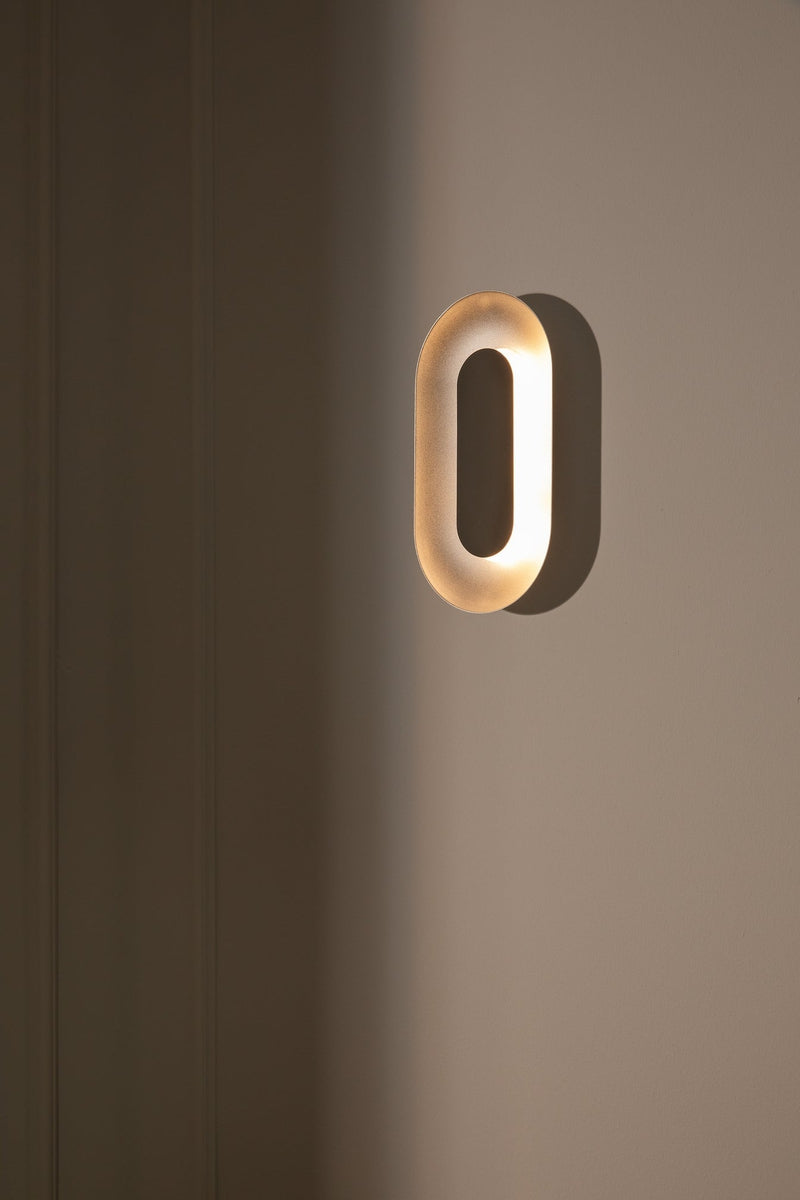 Nuura Sasi Small vegglampe - Sølv