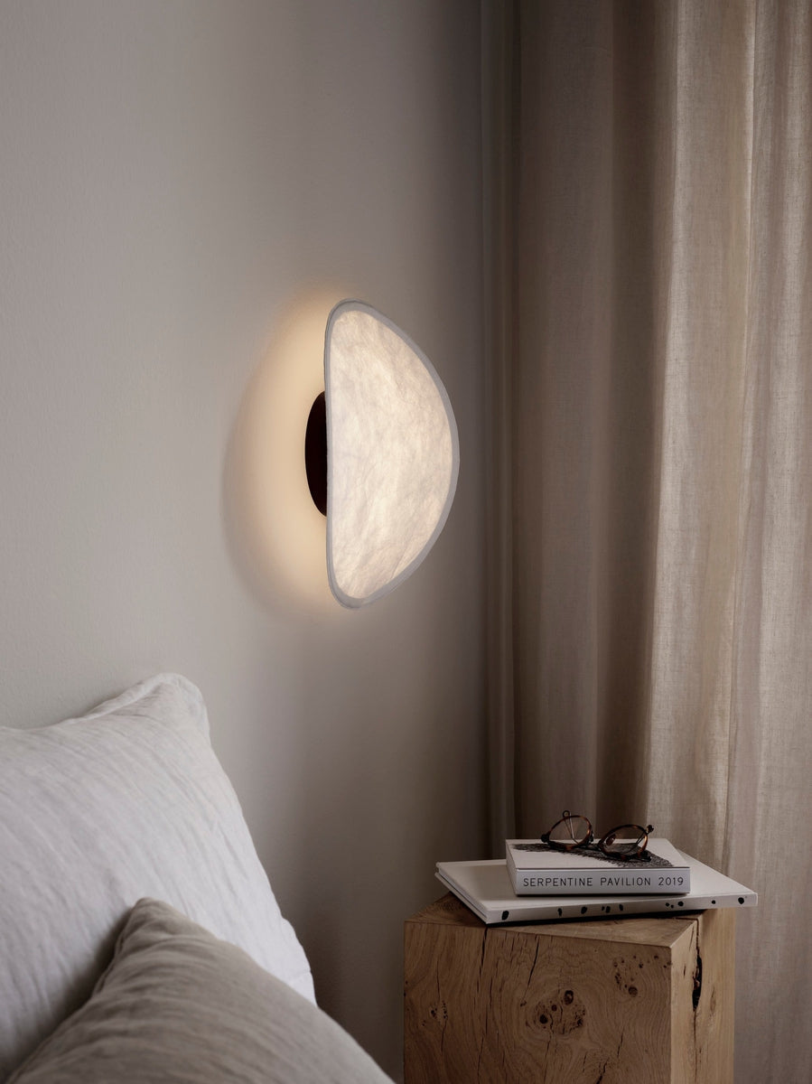 Tense Vegglampe - Sort Sokkel